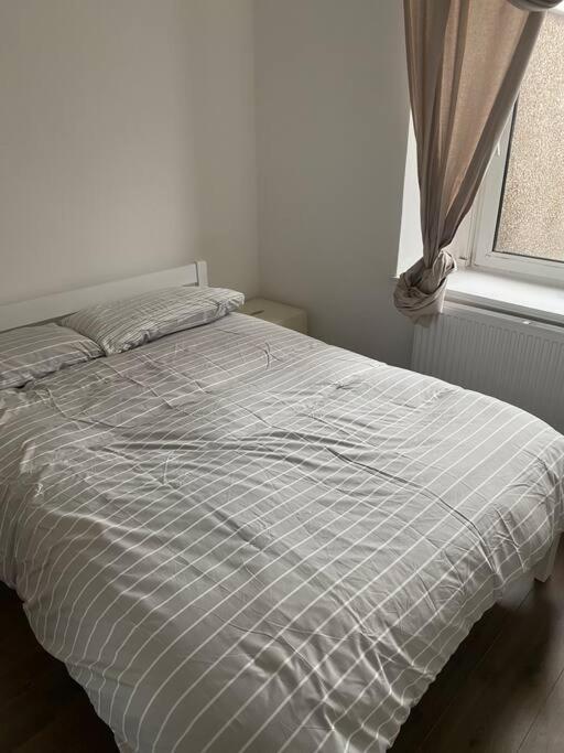 El - Bayt Villa Swansea Bagian luar foto